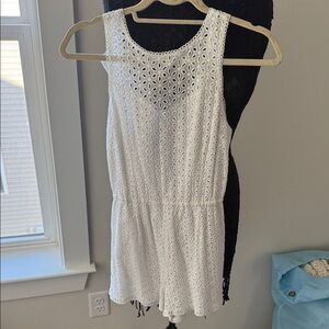 BB Dakota White Eyelet Lace Top